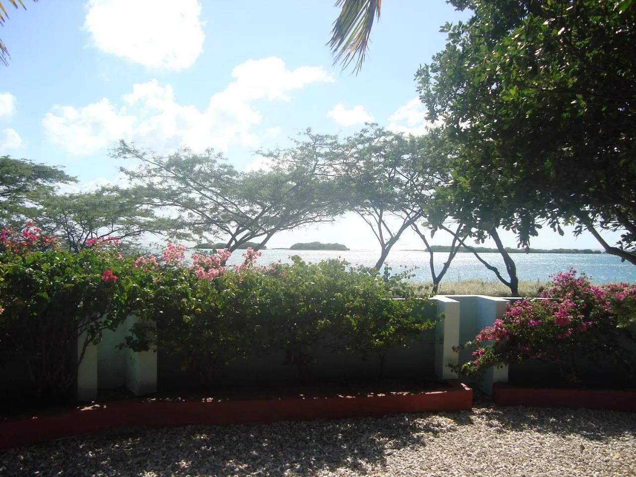Vakantiehuis The Merry Milestone Oceanfront Villa At Spanish Lagoon Pos Chiquito